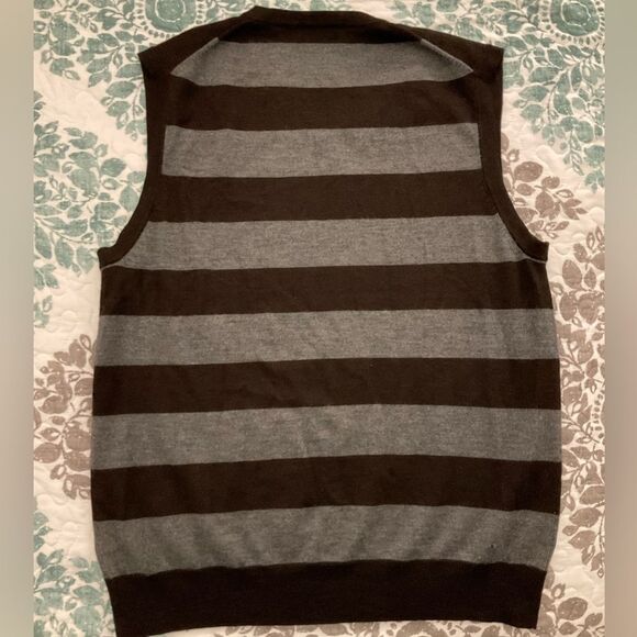 J. Crew Mens Merino Wool Striped V-Neck Sweater Vest, Large - Picture 2 of 4